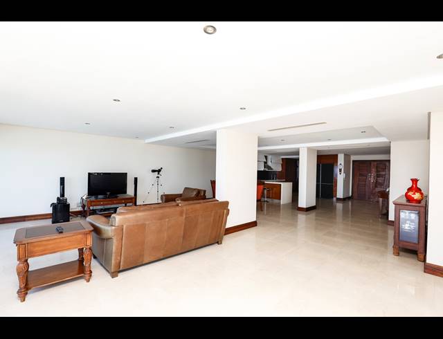 3 BEDROOM APARTMENT FOR SALE IN UMHLANGA CENTRAL